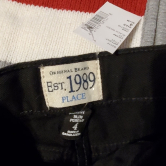 3t sweater runs big and 4 slim jeans new - Picture 2 of 4